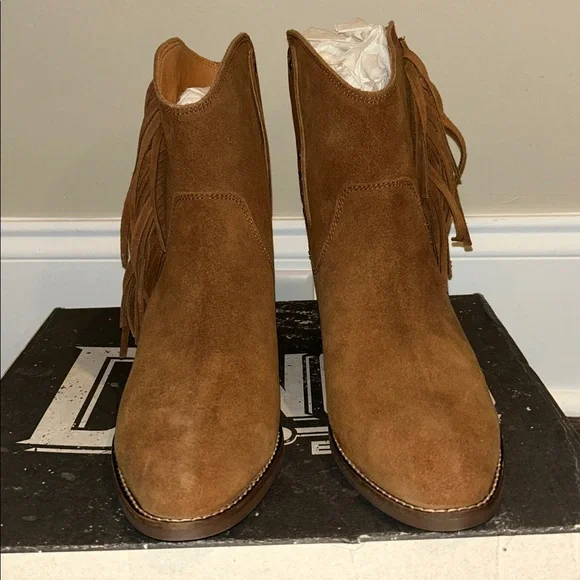 Dingo Kayce Brown Suede Fringe Boots - Picture 3 of 11